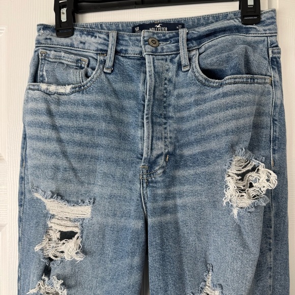 Hollister Distressed Blue Jeans - Picture 2 of 5